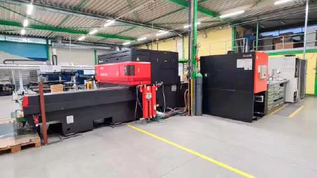 Лазерный комплекс Amada LC 2415 A IV 2.5кВт Лазерный комплекс Amada LC 2415 A IV 2.5кВт