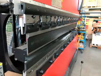 hfp 8025 3 333x250 - Гидравлический листогибочный пресс AMADA HFP-80.25/7